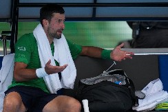 ĐOKOVIĆ VIŠE NEĆE DA ĆUTI Novak odbrusio dežurnom kritičaru, ove reči izazvale pometnju