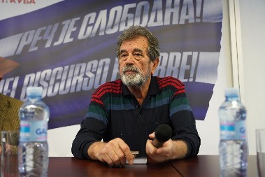 USTAŠIZACIJA HRVATSKE OMLADINE U PUNOM JEKU! Štrbac: Rukometaši koji pevaju Tompsona nisu iznenađenje