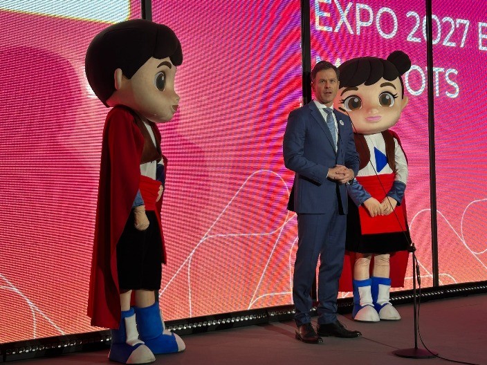 SINIŠA MALI NAJAVIO VELIKE STVARI ZA SRBIJU Poseban zadatak dao novoimenovanim maskotama Ekspa