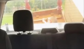 JEZIVA SCENA NA PUTU Otac sedeo za volanom, a onda je u retrovizoru ugledao OVO - UMALO SE SRUŠIO! 