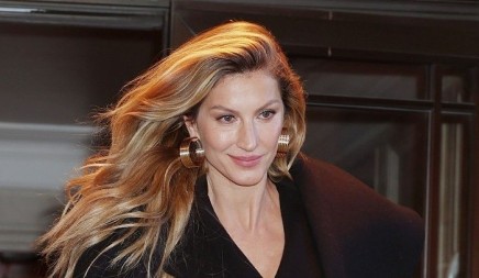 Pokazala sina posle godinu dana: Evo kako najlepša žena sveta slavi detetu prvi rođendan