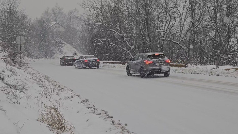 ZIMA SE NE PREDAJE, SUTRA NOVA TURA SNEGA I KIŠE Osetno hladnije, a evo šta nas čeka posle