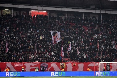 SPEKTAKULARNA KOREOGRAFIJA Moćna poruka "delija"