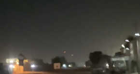 PUCNJI I SNAŽNE EKSPLOZIJE U OBLASTI AERODROMA! Stižu šok snimci iz države koja je glavni proizvođač uranijuma, ovde je veliko skladište (VIDEO)