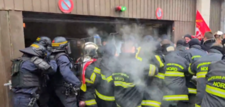 POUBIJAŠE SE: Vatrogasci se pobili sa policijom, buknuli novi protesti u Francuskoj (VIDEO)