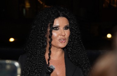 DRAMA NAKON OPERACIJE! Naša pevačica (53) na štakama prolazila kroz pravu golgotu: "Svaki izlazak iz stana je bio borba"