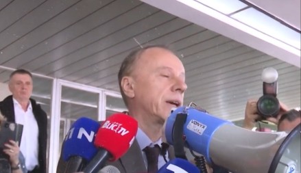 BLOKADERSKA IGRA PRESTOLA Politika umesto obrazovanja