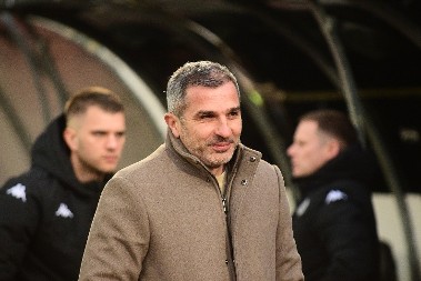 BES I NEZADOVOLJSTVO "GROBARA": Navijači traže ostavku Stojakovića