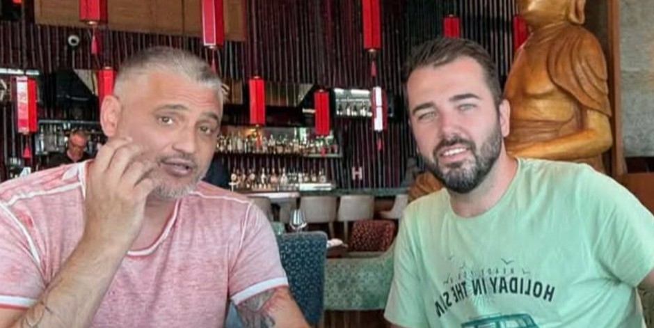 ACA KOS UPOZNAO ČEDU SA RODITELJIMA Evo kako su ga prihvatili! (FOTO)