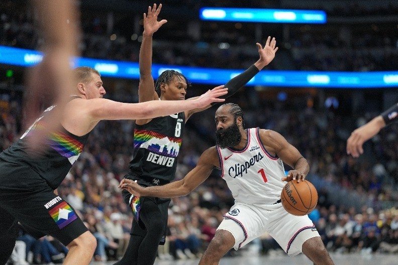 JOKIĆEV ŠOU NA KONFERENCIJI "Onaj odozgo me čuva, iz bizarnog razloga sam ubrzao oporavak"