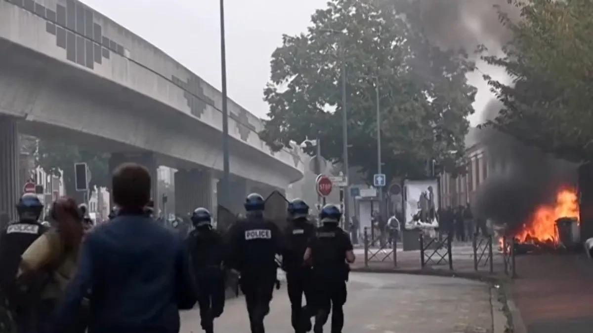 Dvostruki standardi blokaderskih medija: Vode kampanju protiv srpske policije, a normalno im da francuska policija hapsi đake