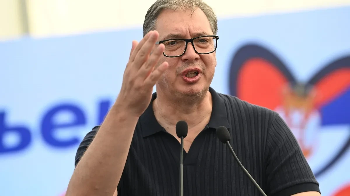 Vučić poručio pristalicama Ujedinjene Srbije tokom obilaska Sremskog okruga: Ne odgovarajte siledžijama, samo se sklonite!