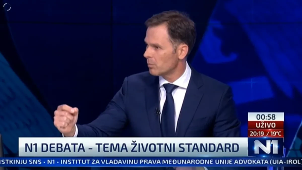 „Plata 1.034 evra, a kod vas 337!“ Mali sasuo brojke Nikeziću: „Četvrtina ljudi nije imala posao“