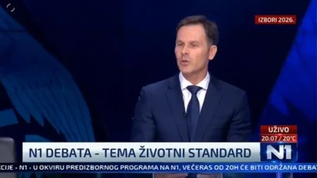 Mali predstavio konkretan plan za plate i penzije, pa upro prstom: Da li su građani čuli plan blokaderske liste?
