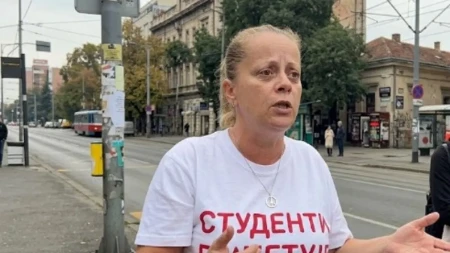 Blokaderka zapenila: Ratko Mladić je zločinac, nije branio narod (VIDEO)