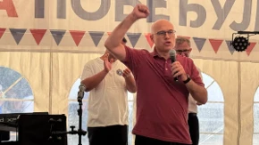 Vučević najavio penzije od 750 evra i poručio: "Od mržnje i buke ne rastu ni plate ni penzije"