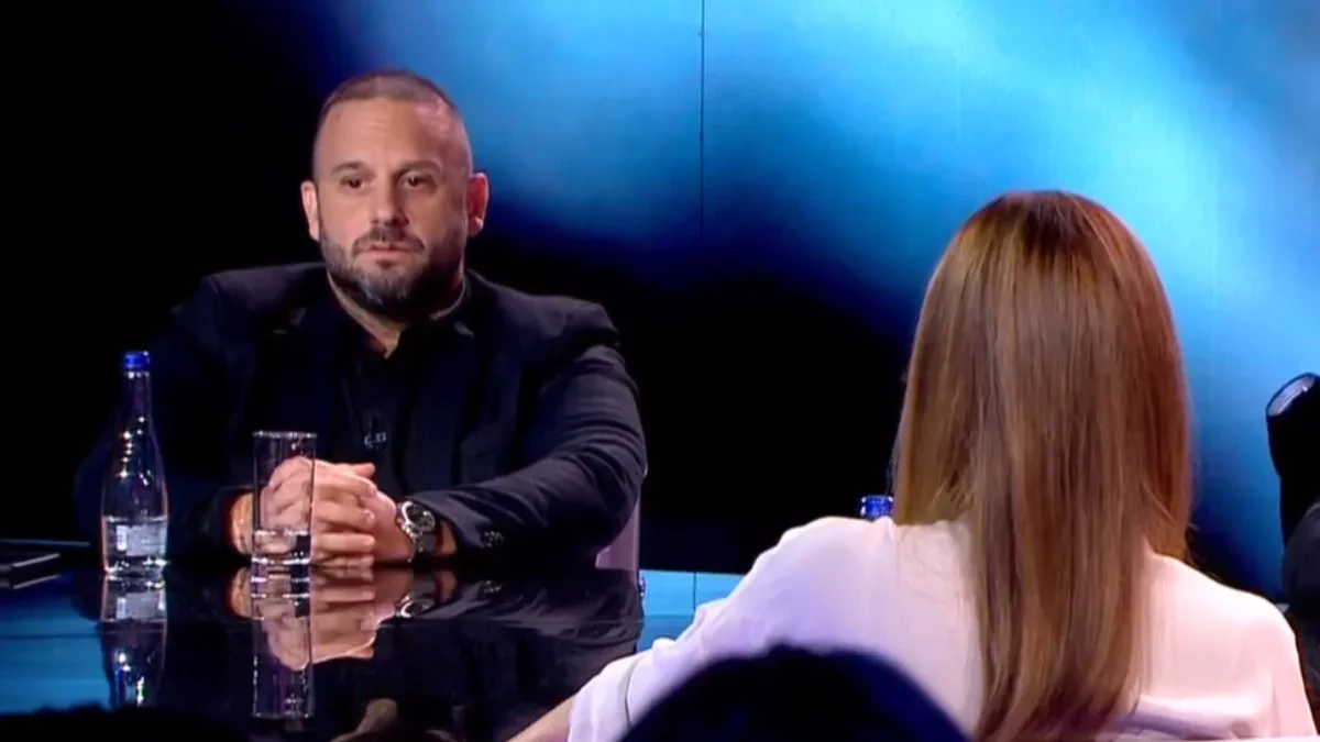 „Osam rundi trpimo pljuvanje i mržnju, sad dolazi nokaut!“ Goran Šarić poslao snažnu poruku u Hit tvitu