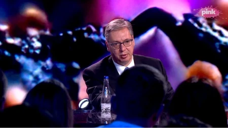 „Išli su do toga da mi unište porodicu i majku!“ Vučić: Ne postoji niko važniji od majke i zato ću da ih pobedim ubedljivije nego ikad