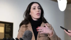 "Previše kongresmena se bogati na berzi zahvaljujući ratu" Luna: Zelenski namerno odugovlači