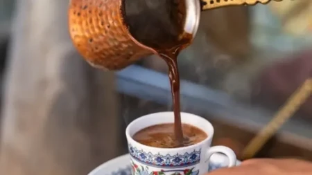 Mnogi ne znaju da se srpska i turska kafa razlikuju - stari recept otkriva kako se pravilno pripremaju
