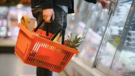 Hakeri napali supermarkete: Frižideri se zagrevali, hrana uništena, u pojedinim prodavnicama izbio i požar