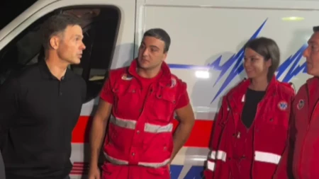 Siniša Mali i Lončar večeras napravili iznenađenje: Stigla podrška za radnike Hitne pomoći kojima tek počinje borba! (VIDEO)