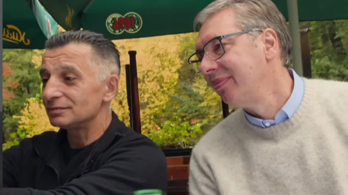 (VIDEO) „Uzeli smo taksi da vas stignemo“: Vučića u Brestovačkoj Banji dočekali meštani, jedan se vratio iz Austrije posle 36 godina