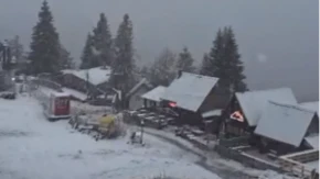 Zavejalo na jugu Srbije! Zima pokazala zube, kadrovi kao da je decembar