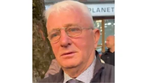 (VIDEO) Penzioner pred skup u Šapcu: „Mir, stabilnost i Vučić — Srbija će za pet godina biti Dubai“