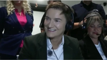 Brnabić iz kol-centra u Nišu: „Na svaka dva dana dolazim, još samo da se preselim ovde“