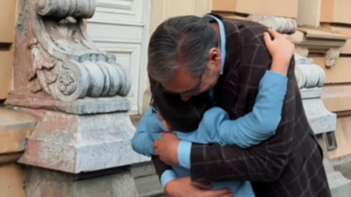 Dirljiv momenat koji je rasplakao Srbiju: Evo ko je dočekao Vučića u Šapcu (VIDEO)