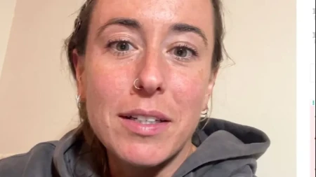 Šta mislite, koliko ova žena ima godina? Jedni kažu 25, a drugi 45, pa danima zbog nje ratuju na mrežama