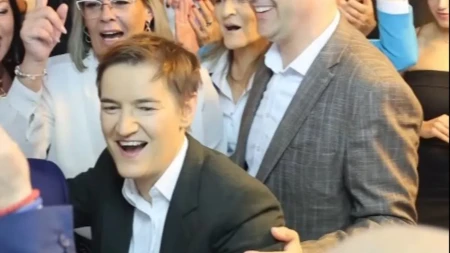 "Idemo do pobede" Brnabić: Sjajna atmosfera u Nišu (VIDEO)