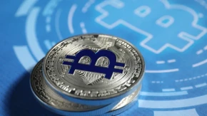Bitkoin pao na 71.970 evra - kriptovalute beleže ozbiljne dnevne gubitke