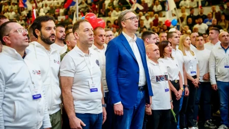"Služite Kurtiju i Piculi, a mi služimo samo svom narodu!" Vučić razmontirao tzv "studentsku" listu