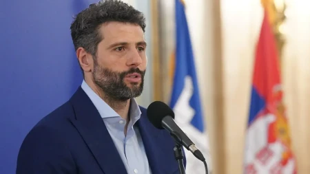 Oglasio se MUP o noći incidenta sa odbornicom "Kreni-promeni": "Šapić kod sebe nije posedovao oružje"