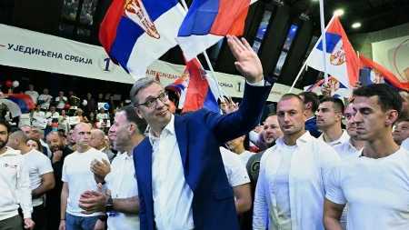 Lider "studentske" liste Bakić vladiku Nikolaja izjednačava sa Stepincem! Vučić: Jesu li to te nove vrednosti?