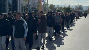 Korak po korak do Novog Sada! Mladi nakon provedene noći u Futogu, ponovo na putu ka velikom skupu podrške Vučiću!