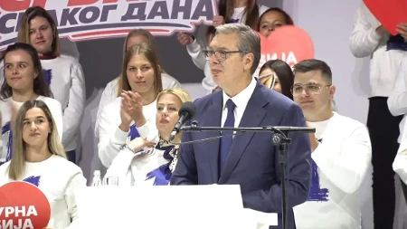 „Srbija je stala u neverici, svi smo bili ujedinjeni u bolu!“ Vučić se prisetio pada nadstrešnice: „Šesnaestoro ljudi je izgubilo život!“