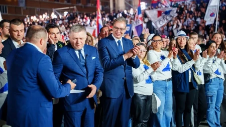 "Hvala vam što ste pokazali snagu pobednika, ali i snagu onih koji ne mrze!": Vučić moćnim rečima zaokružio istorijski skup!