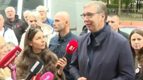 "Beže od mene kao đavo od krsta!" Vučić o duelu sa blokaderima