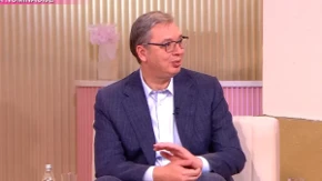 „Sećam se celog dnevnika iz četvrtog osnovne!“ Vučić počeo da ređa imena drugara iz škole, Sanja nije mogla da veruje!