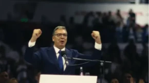 „Napadaju mi majku, a ne znaju šta je sve preživela!“ Vučić prvi put ovako emotivno o Angelini: „Koliko nam je samo puta gledala krvave glave!“