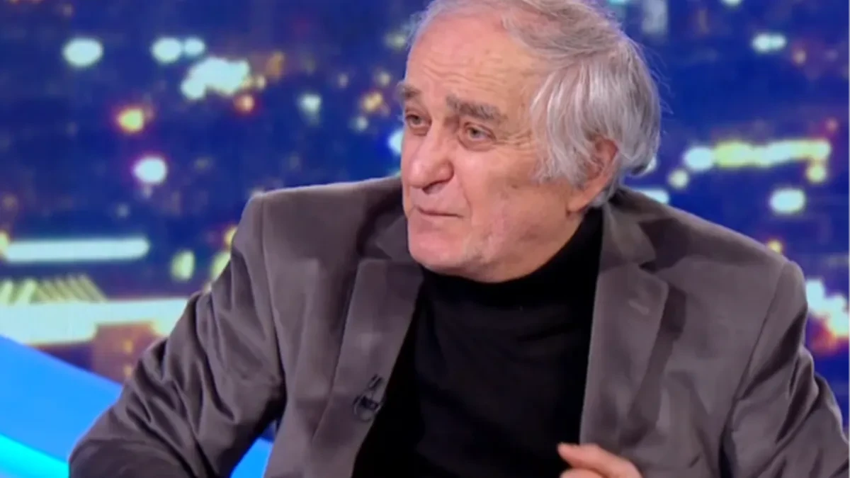„Velike sile ne mogu da podnesu Vučića jer neće da bude poslušnik!“ Radenović oštro: „Zato su iskoristili blokade protiv Srbije!“
