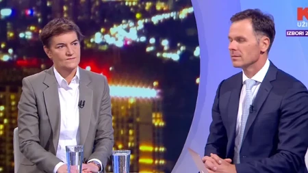 „Džakovi para unošeni na fakultete, imali su i mašine za brojanje novca!“ Brnabić i Mali izneli teške optužbe: „Nešto je stizalo u kešu!“