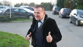 Ženu Mitra Mirića retko viđamo u javnosti: Za Suzanu kažu da je prava gospođa