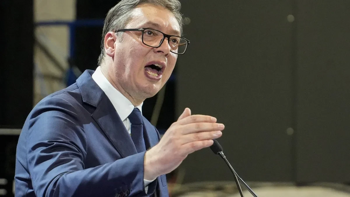 Vučić zagrmeo s velikog skupa u Kruševcu: Samo ekonomski moćna Srbija može da se odupre pritiscima