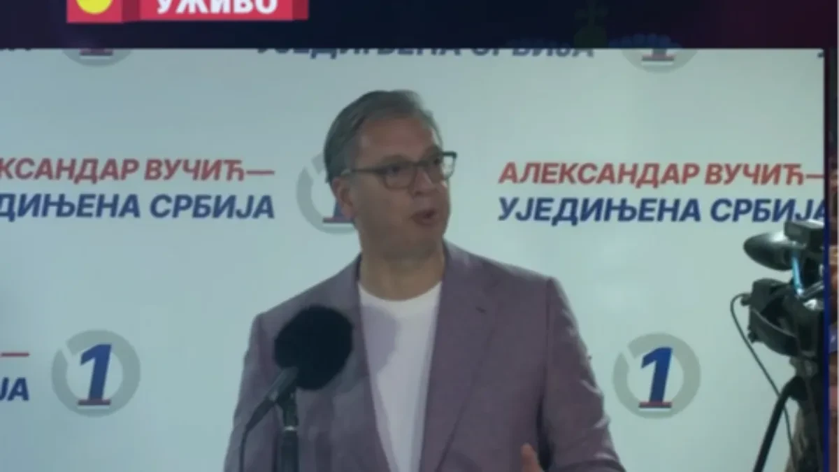 Vučić "Ako mislite da ste izabrani zbog tašne, mašne i sekretarice grdno ste pogrešili"