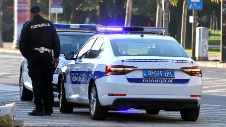 Da li je vozač bio drogiran ili pijan? Uleteo među decu na pešačkom prelazu u Vinči, oglasili se očevici