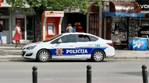 Policajac mučio dete elektrošokerom? Majka iznela optužbe na suđenju!
